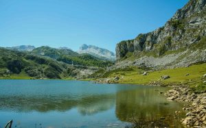 Viaja en autocaravana por los Picos de Europa.